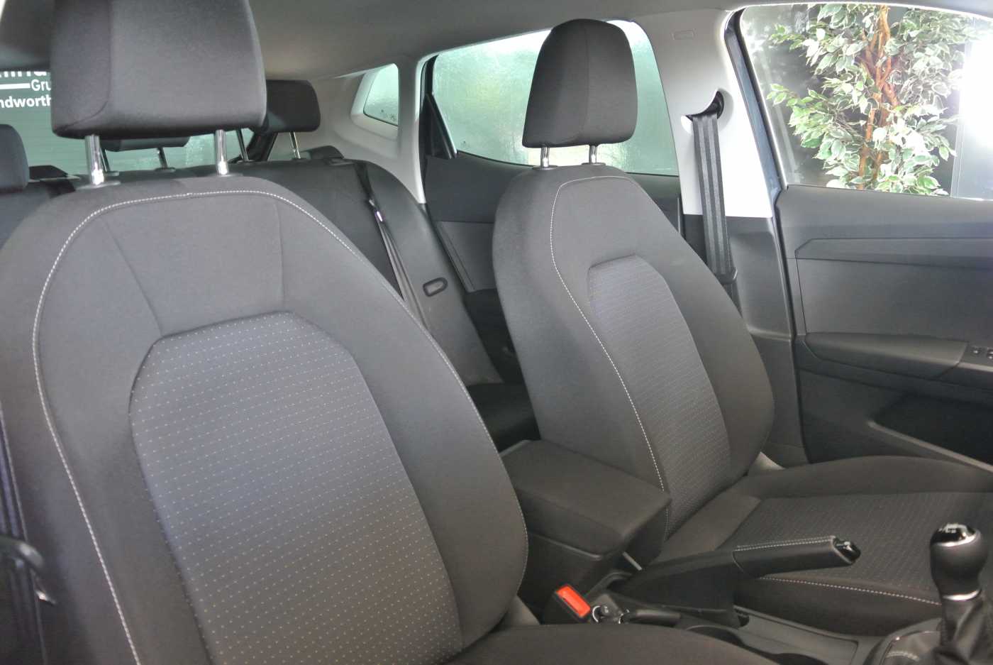 Seat Ibiza 1.0 MPI Style *KLIMA/SITZHEIZUNG* used buy in Hamburg Price  10900 eur - Int.Nr.: HA-9836 SOLD